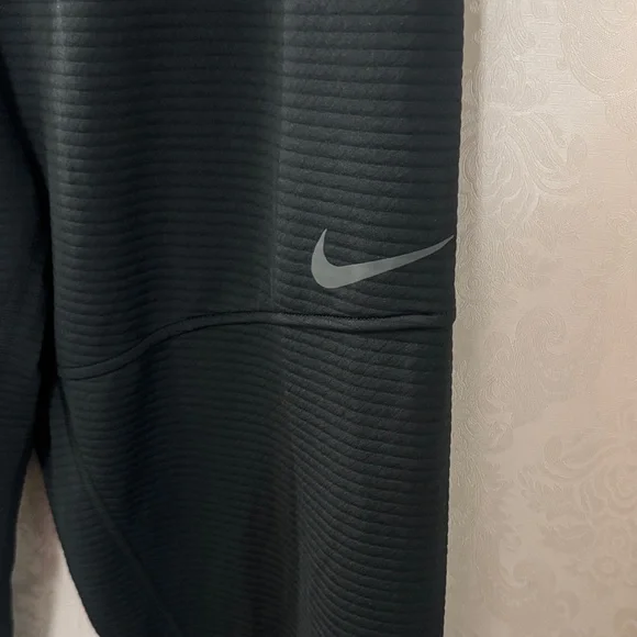 Nike Black Athletic Pants - Picture 2 of 11